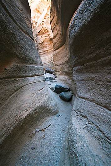 Le sentier de Wadi Mudhluim (PT-JHT-005)